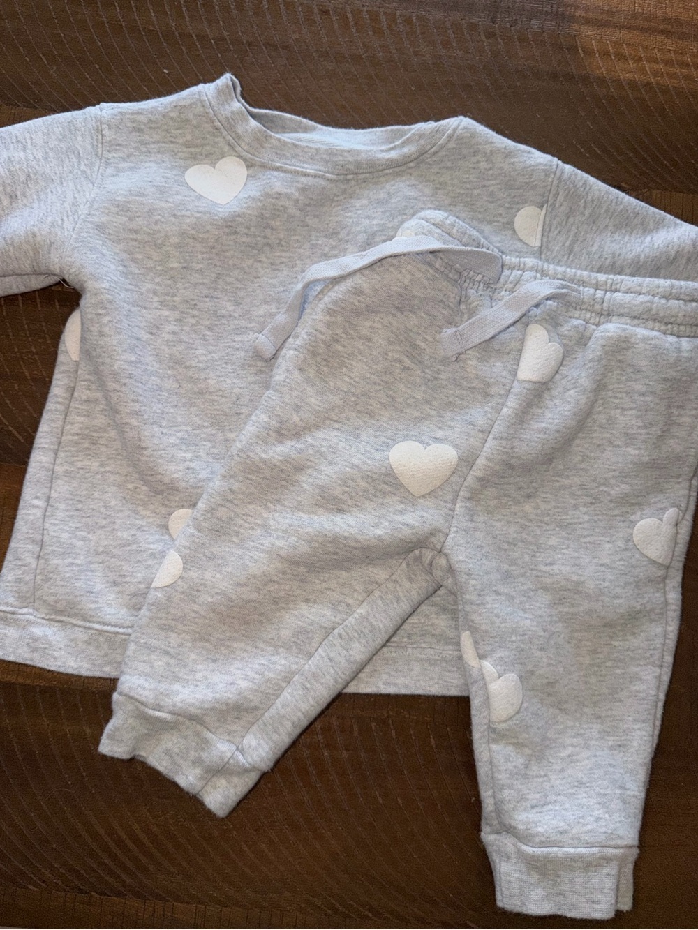 Brunette the Label Grey with White Hearts Sweatsuit Set Size 6-12M